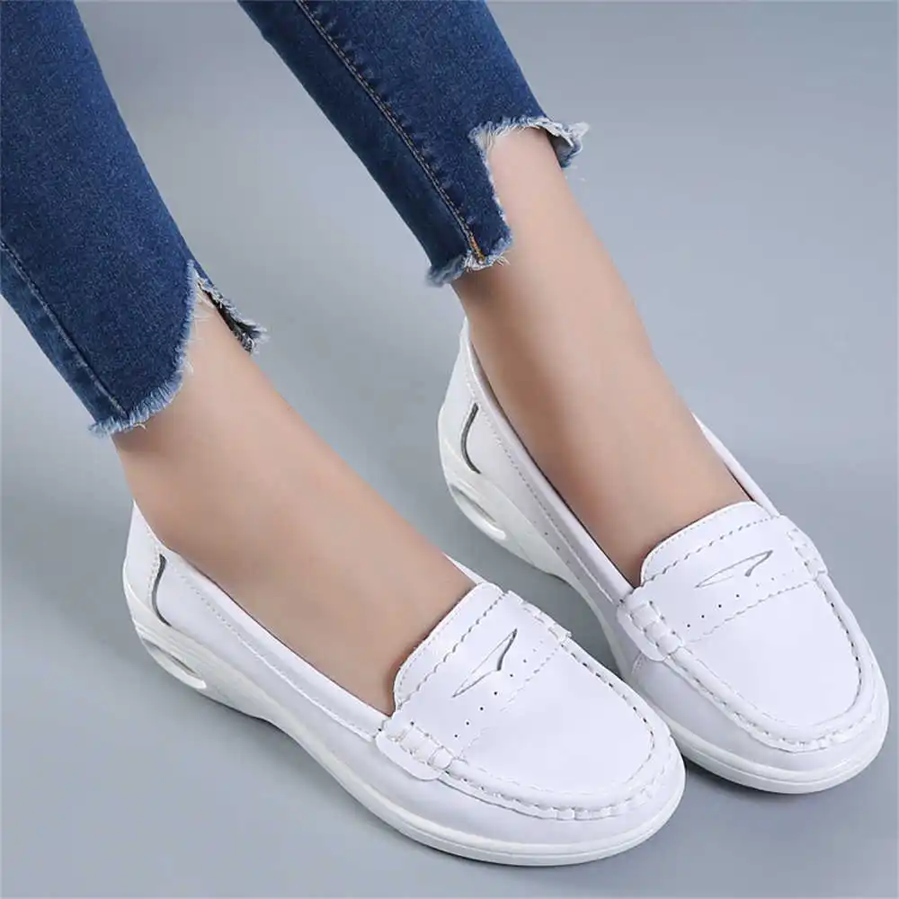 Thick Sole Slipon White Traine - Travel Accessories Wholesale Suppliers ulasan dan harga