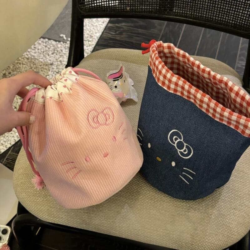 Sanrio Hello Kitty Portable Co - Travel Accessories B&M ulasan dan harga